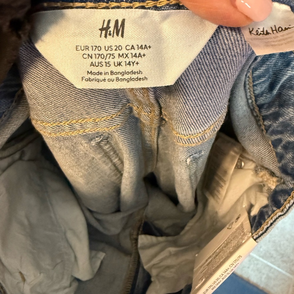 H&M Blue Keith Haring Heart-Patterned Wide Leg Jeans - Picture 4 of 10